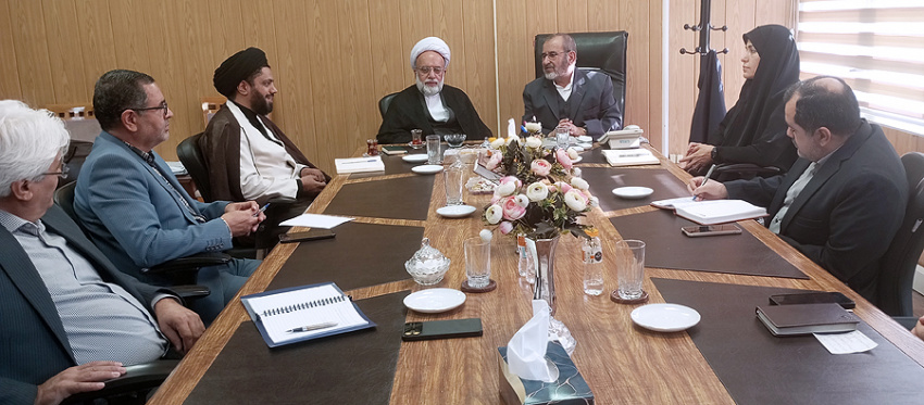 نشست مشترک هیئت‌رئیسه دانشگاه با نماینده ولی فقیه در قاره آفریقا